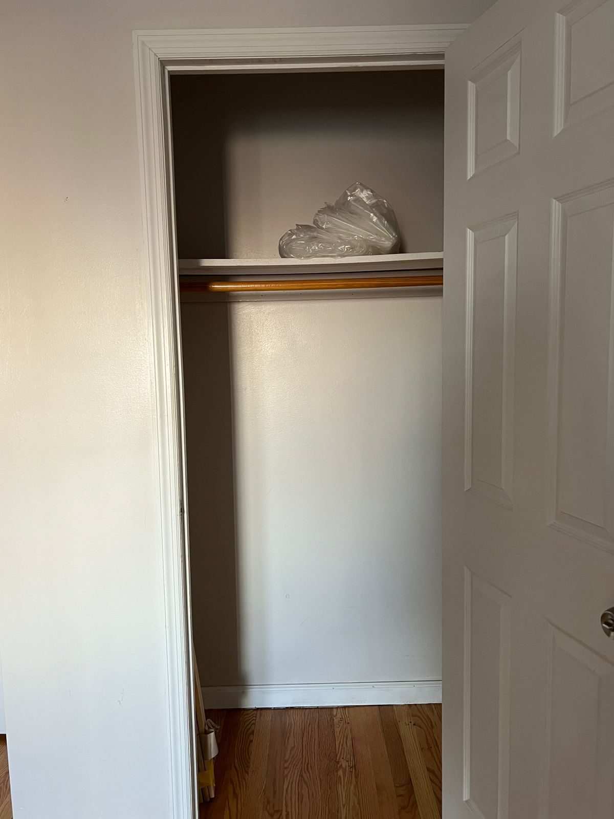 Private Room in Queensboro Hill Queens – Unfurnished, Utilities Included