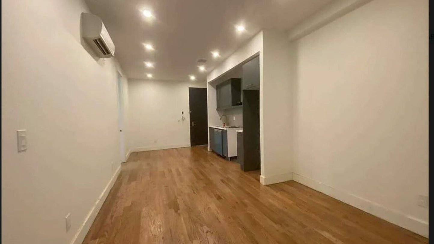 Exclusive 4-Bedroom, 2-Bath Home in Bedford-Stuyvesant Brooklyn – Private Outdoor Spaces