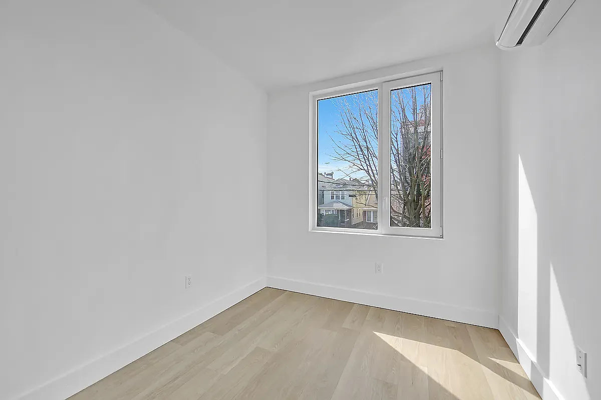 Apartamento moderno de 2 habitaciones en East Flatbush, Brooklyn, un edificio de lujo.