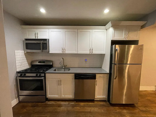 Spacious 3-Bedroom Duplex in Ocean Hill Brooklyn - Near Broadway Junction