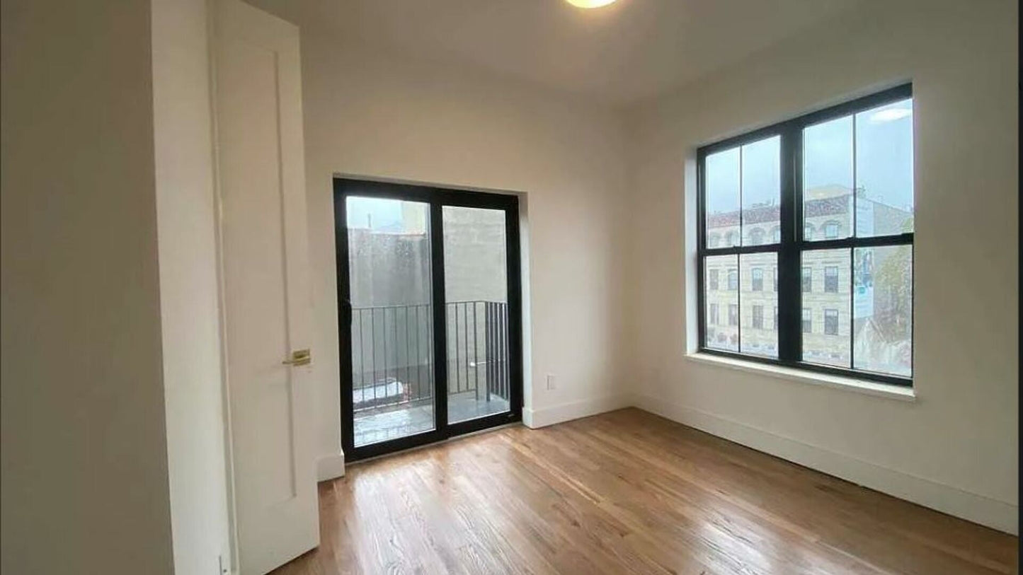 Exclusive 4-Bedroom, 2-Bath Home in Bedford-Stuyvesant Brooklyn – Private Outdoor Spaces