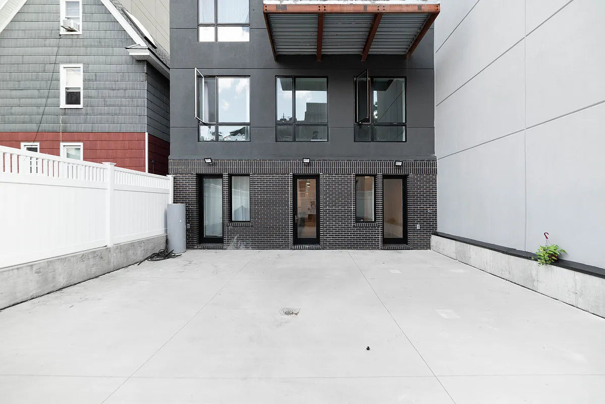 Modern 1-Bedroom Apartment in East Flatbush, Brooklyn – Near 2/5 Trains