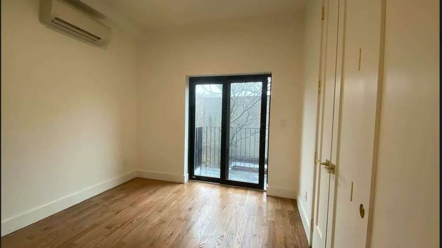 Exclusive 4-Bedroom, 2-Bath Home in Bedford-Stuyvesant Brooklyn – Private Outdoor Spaces