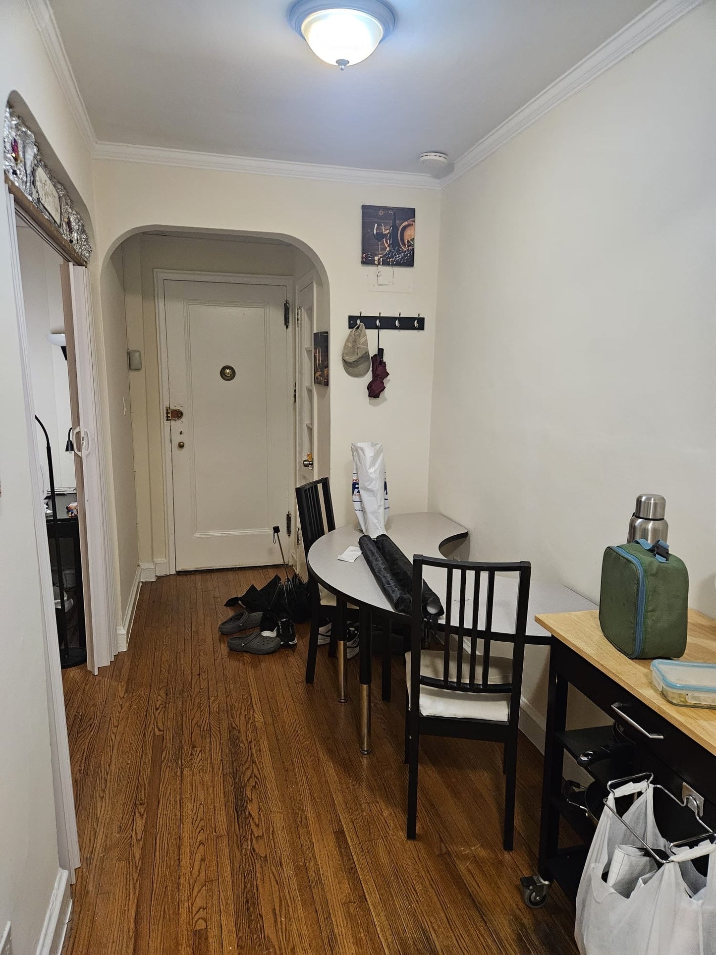 Apartamento moderno de 1 dormitorio en Forest Hills, Queens, cerca de las estaciones de tren E/F/M/R