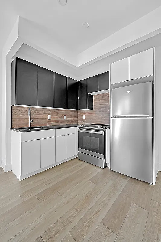 Apartamento moderno de 2 habitaciones en East Flatbush, Brooklyn, un edificio de lujo.