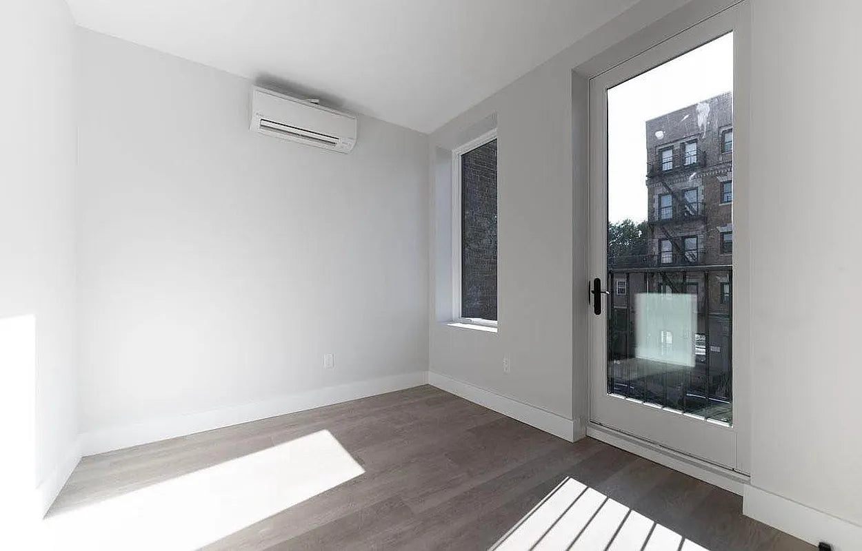 Amplio apartamento de 3 habitaciones en Bedford-Stuyvesant, Brooklyn, cerca de las líneas G, J, M y Z.