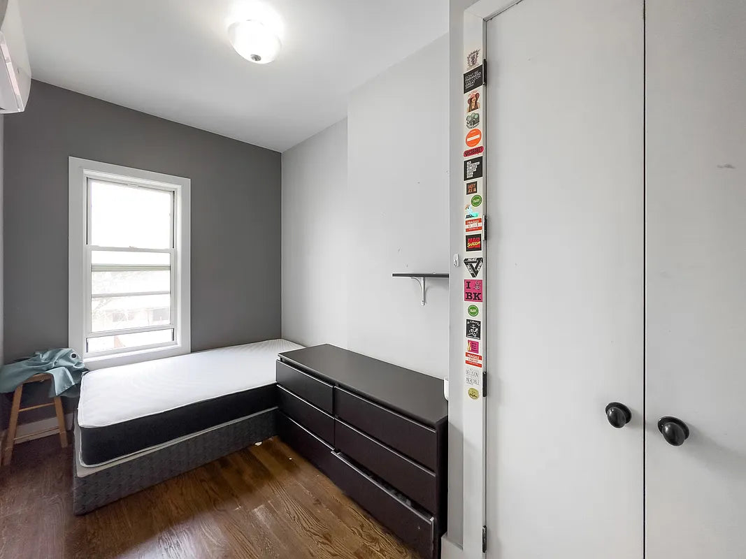 Apartamento moderno de 4 habitaciones en Crown Heights, Brooklyn (último piso)