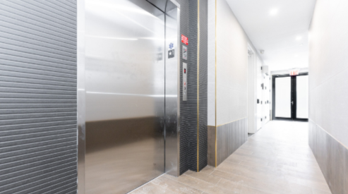 Apartamento moderno de 2 habitaciones en East Flatbush, Brooklyn, un edificio de lujo.