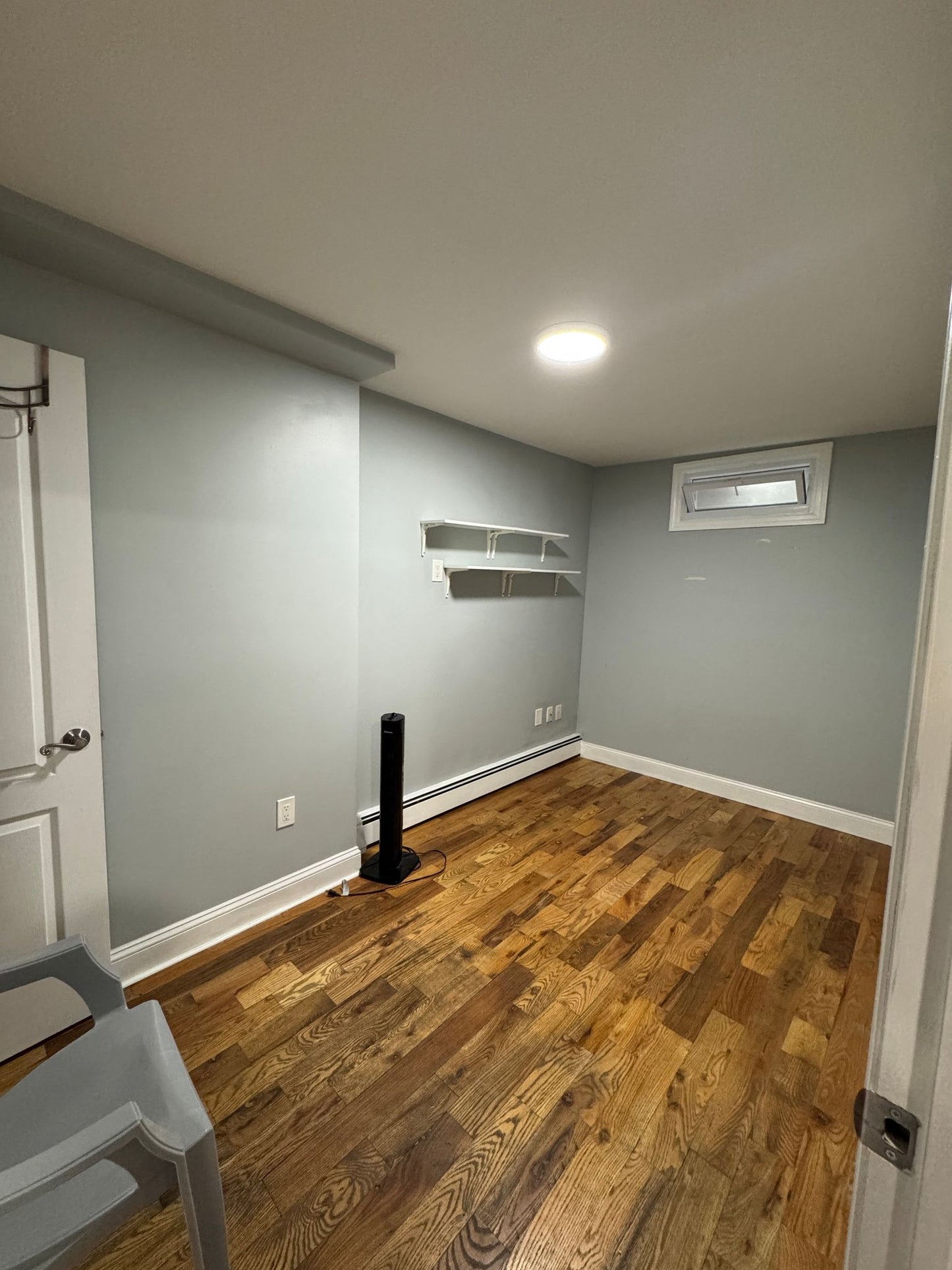 Habitación sin amueblar en Broad Channel, Queens: vida isleña con acceso al tren