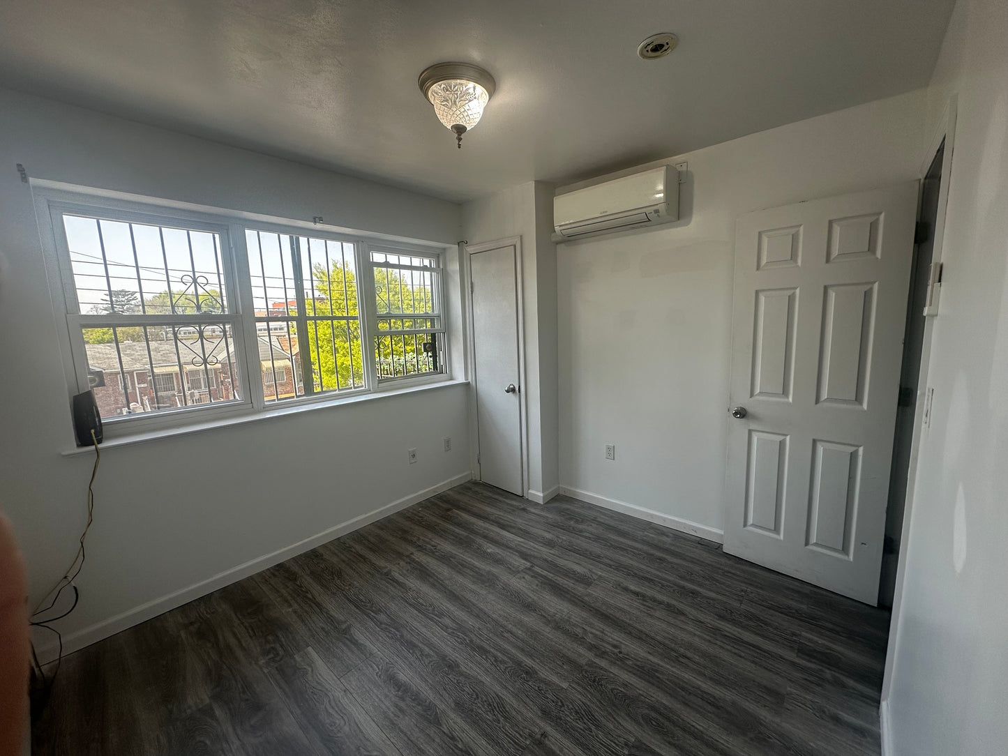 Habitación luminosa en Elmhurst, Queens – Vivienda solo para mujeres