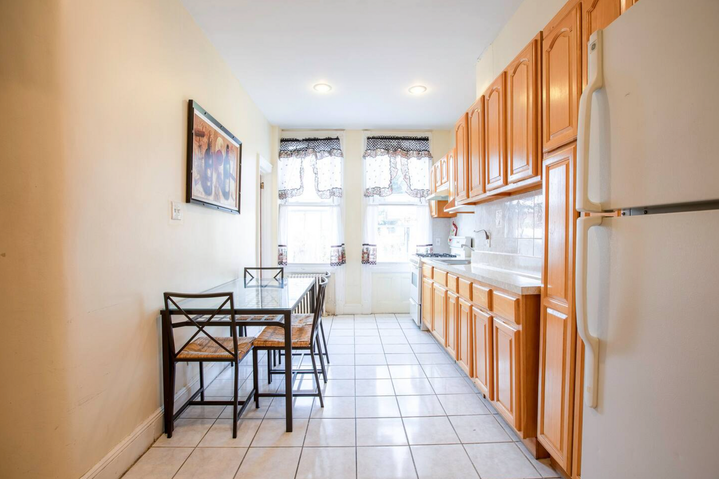 Modern 2-Bedroom Apartment in Ridgewood Queens – Short-Term Stays