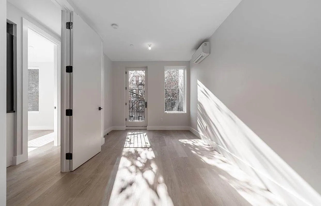 Amplio apartamento de 3 habitaciones en Bedford-Stuyvesant, Brooklyn, cerca de las líneas G, J, M y Z.