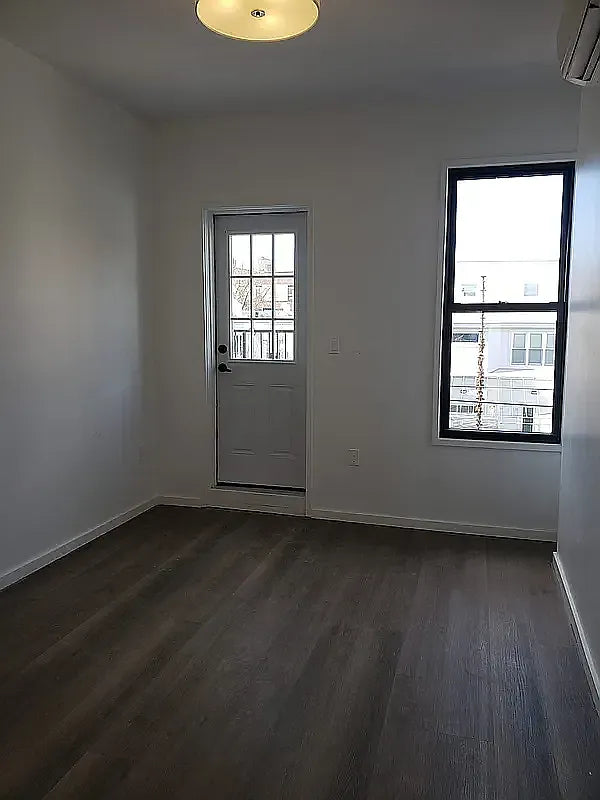 Amplio apartamento de 4 habitaciones en Kensington, Brooklyn