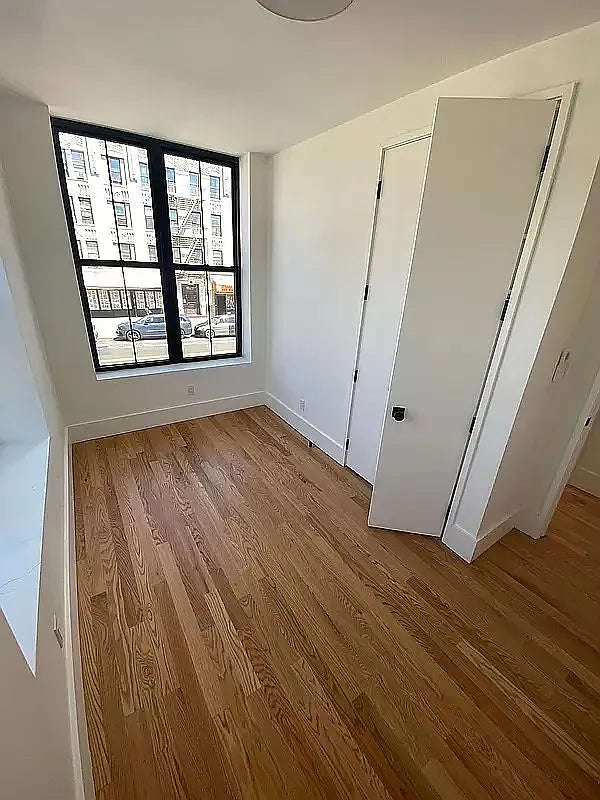 Amplio apartamento de 3 habitaciones en Crown Heights, Brooklyn, cerca de las líneas 2, 3, 4 y 5.